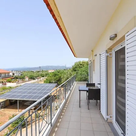 Kyparissia Coastal Getaway With Seaviews Villa *